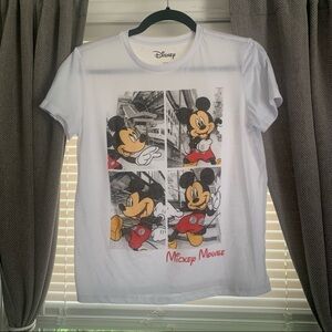Disney Mickey Mouse T-shirt Medium